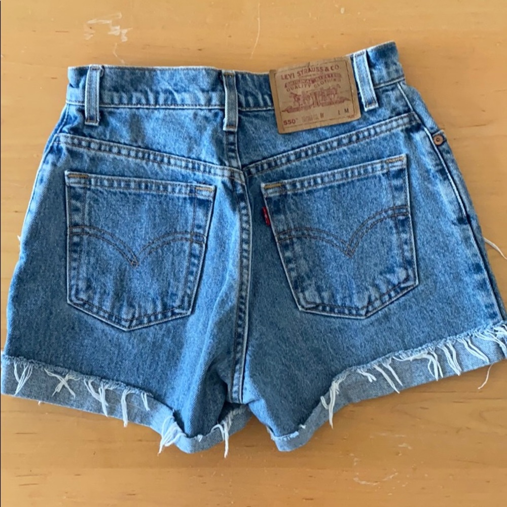 High waisted Levi shorts